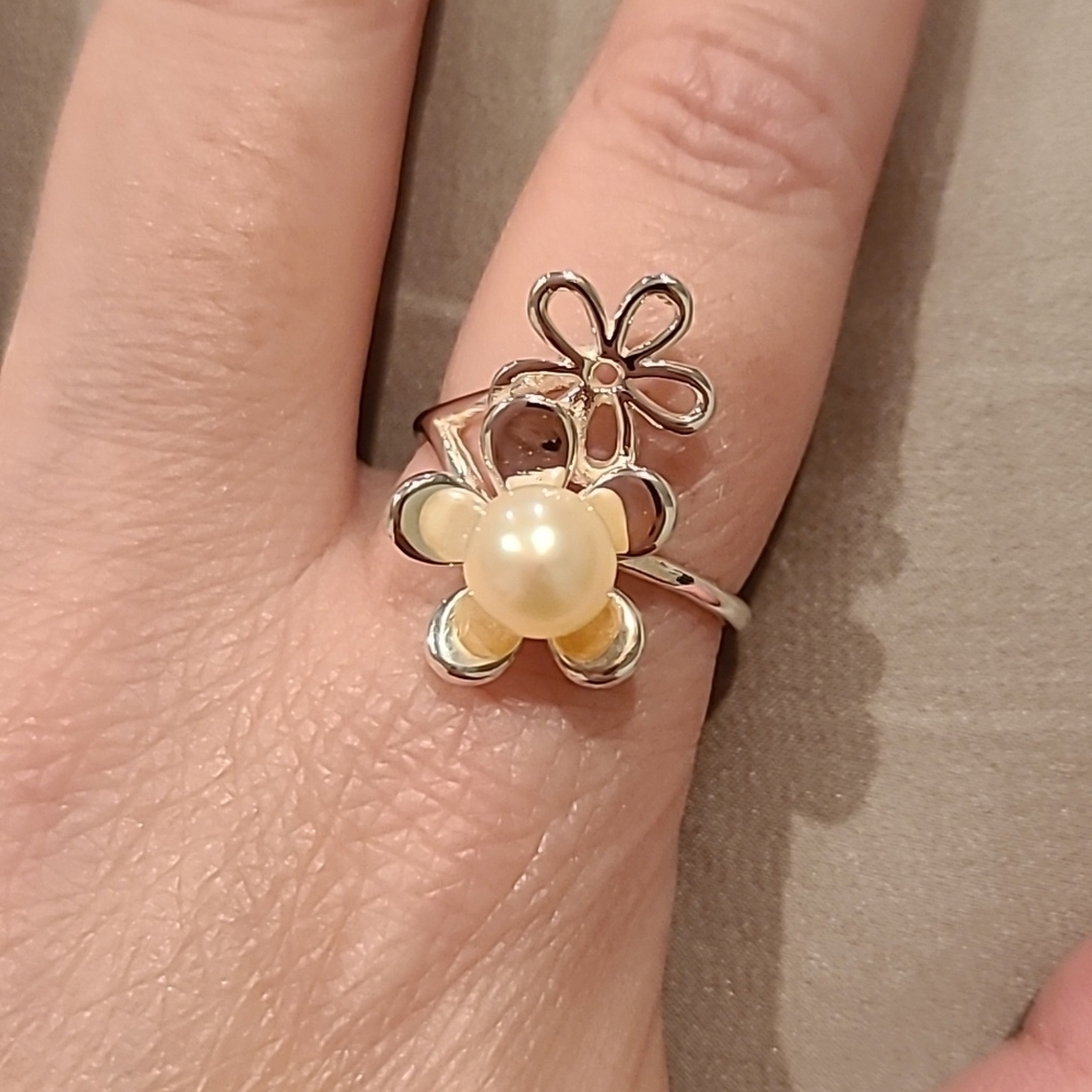 Flowers pearl sterling silver ring